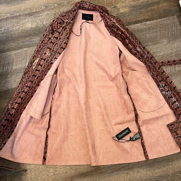 Blank NYC Coat - Picture 7 of 8